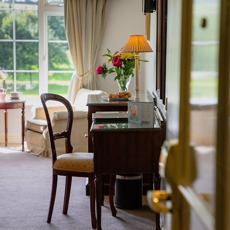 Nuremore Hotel & Country Club คาร์ริคมาครอส ภายนอก รูปภาพ