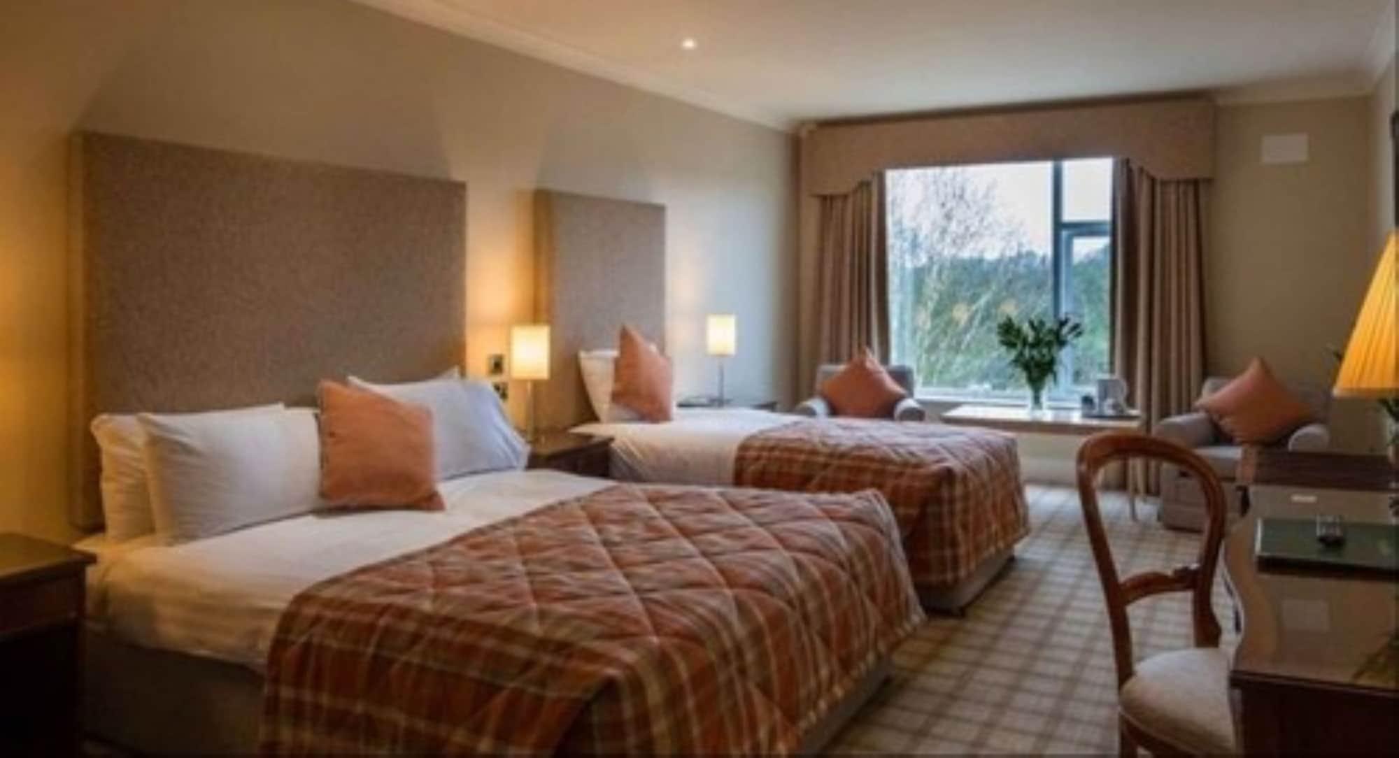 Nuremore Hotel & Country Club คาร์ริคมาครอส ภายนอก รูปภาพ