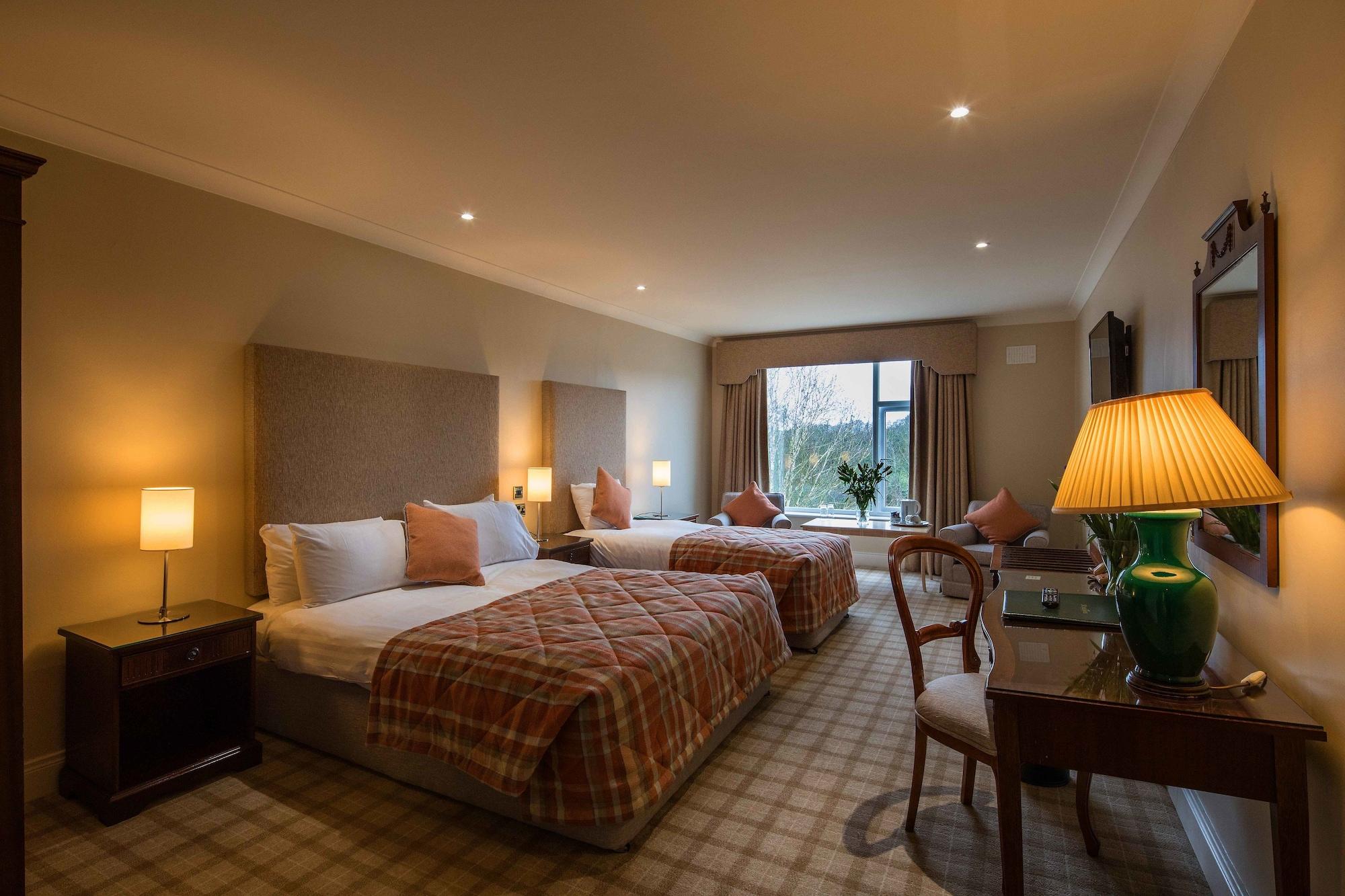 Nuremore Hotel & Country Club คาร์ริคมาครอส ภายนอก รูปภาพ