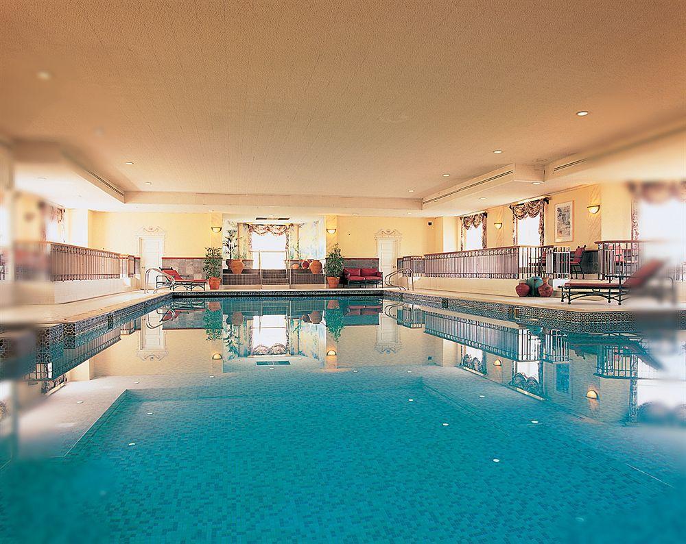 Nuremore Hotel & Country Club คาร์ริคมาครอส ภายนอก รูปภาพ