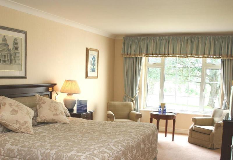 Nuremore Hotel & Country Club คาร์ริคมาครอส ภายนอก รูปภาพ