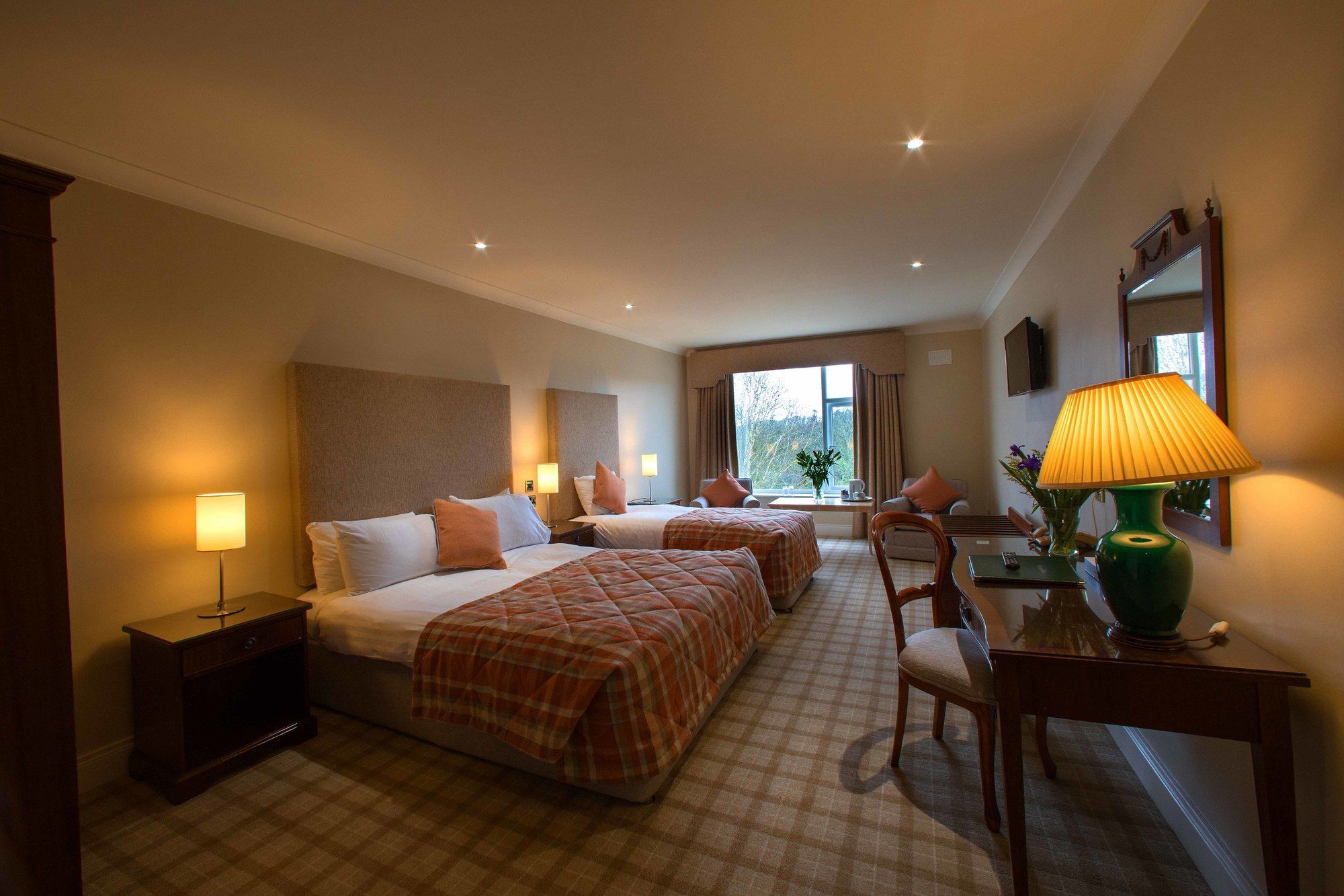 Nuremore Hotel & Country Club คาร์ริคมาครอส ภายนอก รูปภาพ