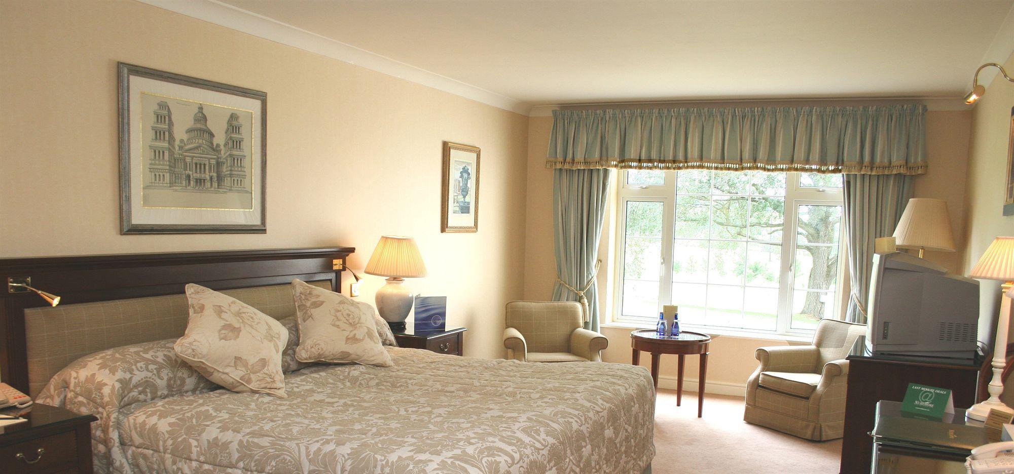 Nuremore Hotel & Country Club คาร์ริคมาครอส ภายนอก รูปภาพ