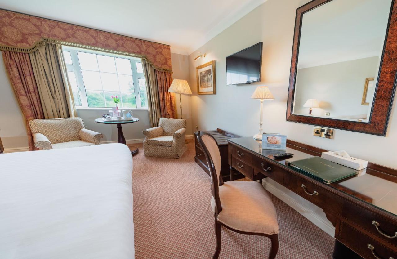 Nuremore Hotel & Country Club คาร์ริคมาครอส ภายนอก รูปภาพ